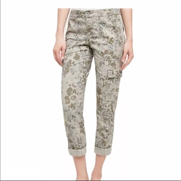 ANTHROPOLOGIE HEI HEI Floral Cropped Cargo Pants size 4 - Picture 1 of 12